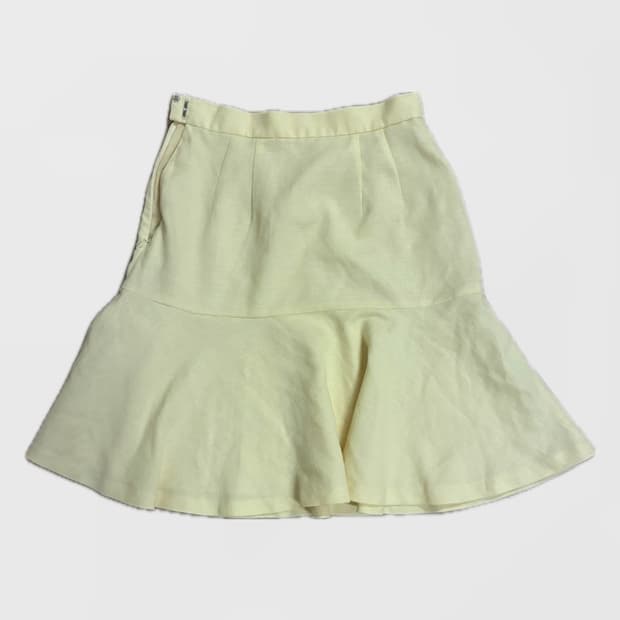 노란색 미디 스커트