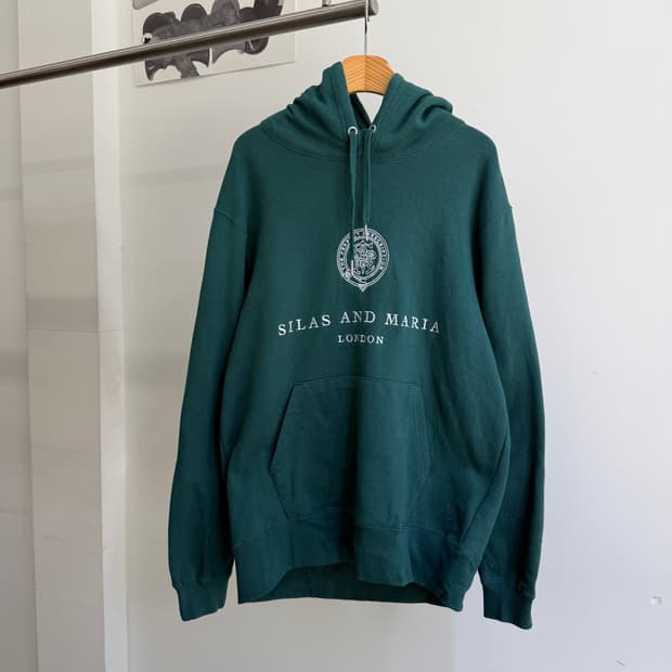 SILAS 자수 후드 