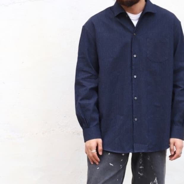 슬릭앤이지 마르케 셔츠 네이비 1사이즈 판매합니다