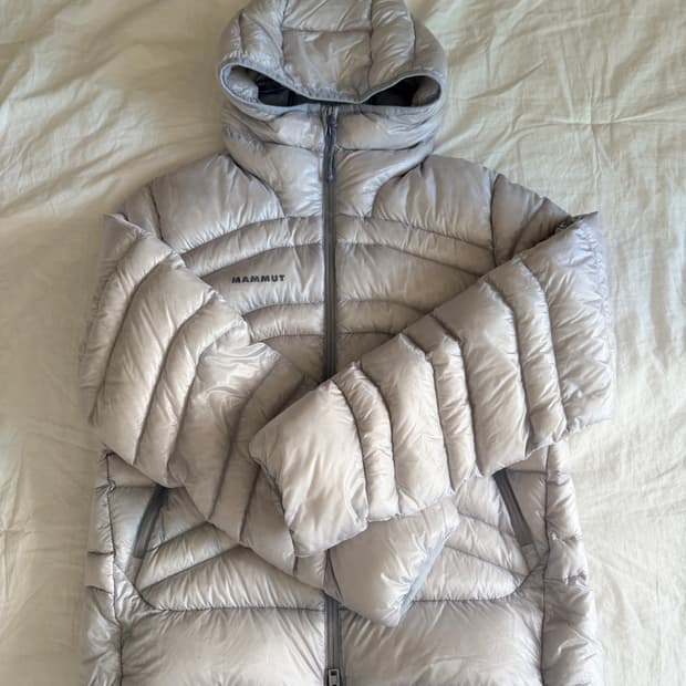 마무트 루프틱 경량패딩