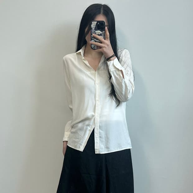 구찌 화이트 린넨 셔츠