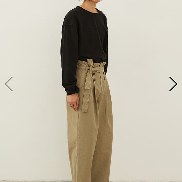 Naanana pleats belted pants