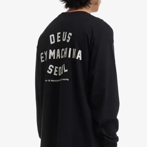 데우스 엑스 마키나 서울 롱슬리브 L 화이트 / 블랙