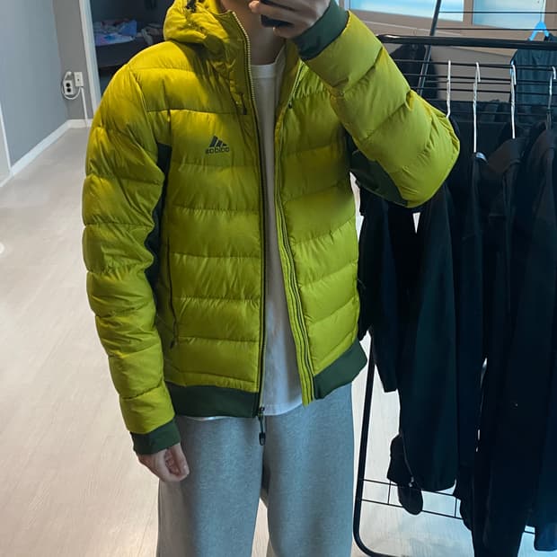 아디다스 경량 패딩 샘플 버전