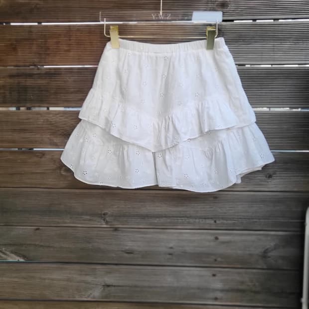 세일plac화이트 펀칭 레이스 프릴스커트팬츠 free