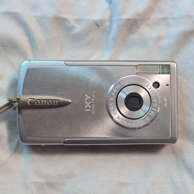 캐논 익시 디지탈. 레트로디카