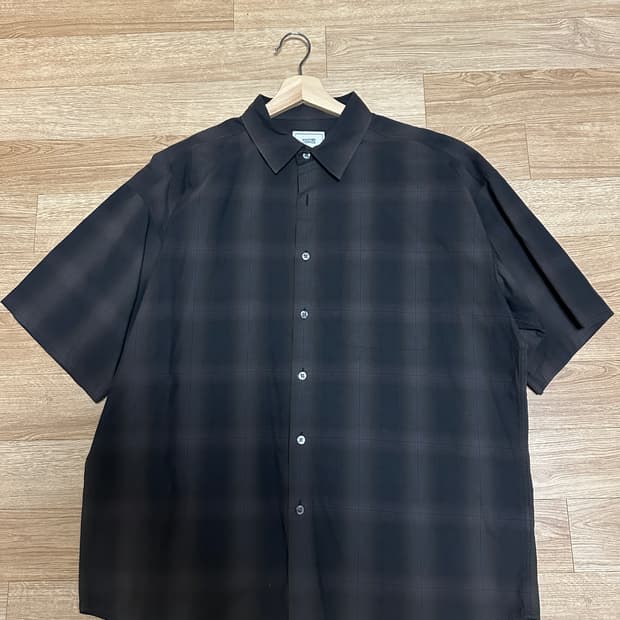 [1] 어나더오피스 reverb ombre shirts