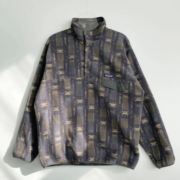 D2 파타고니아 프린티드 신칠라 스냅-T 플리스 M사이즈