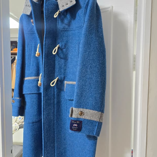 맨온더분 울 부클레 핸드메이드 더플 코트 블루 판매합니다.