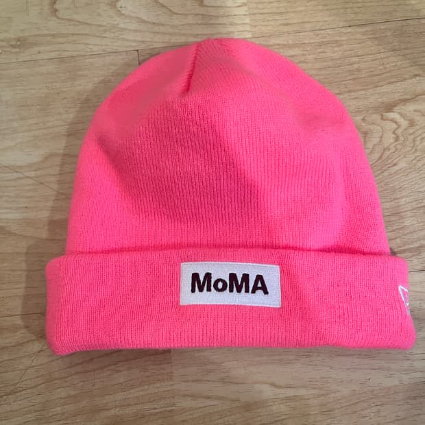 MOMA 뉴에라 비니 핑크