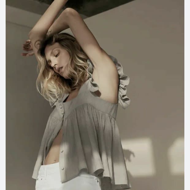 L상태최상) ZARA 자라 러플 블라우스 / 여리핏 베이지 탑