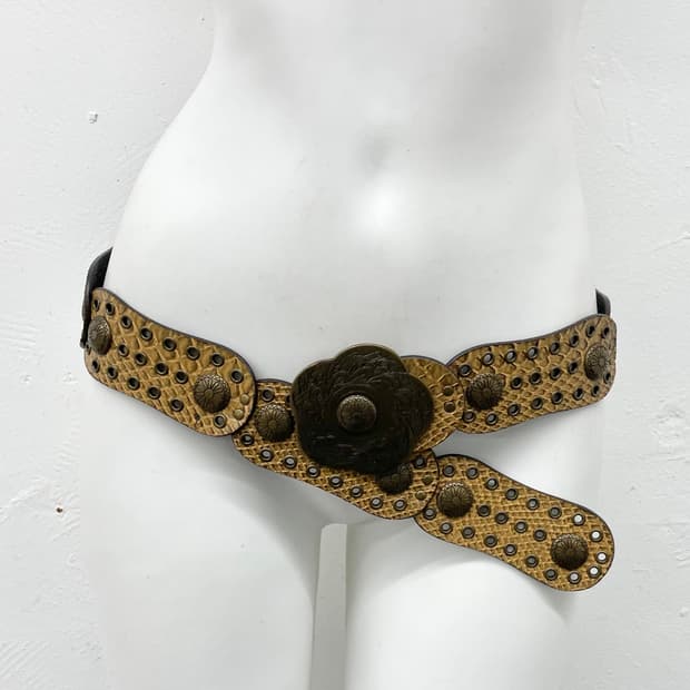 오리엔탈 스터드 펀칭 버클 벨트