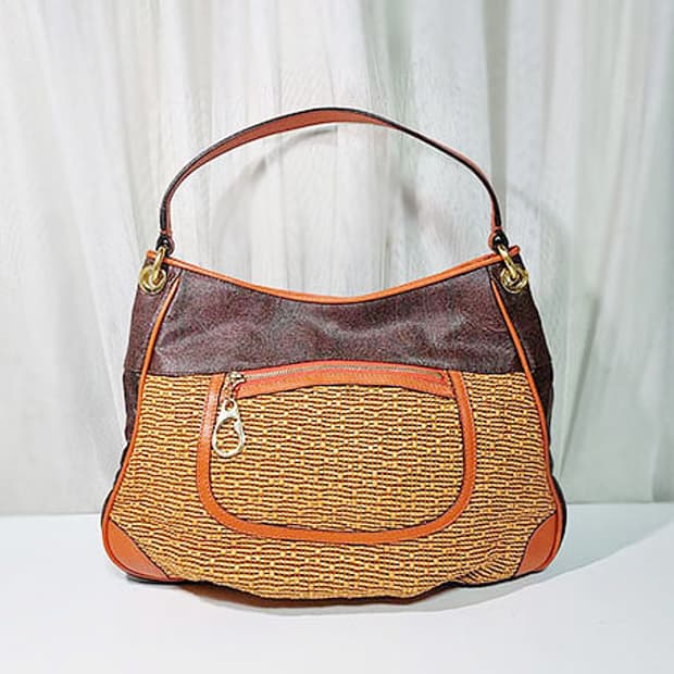 에트로 라피아백