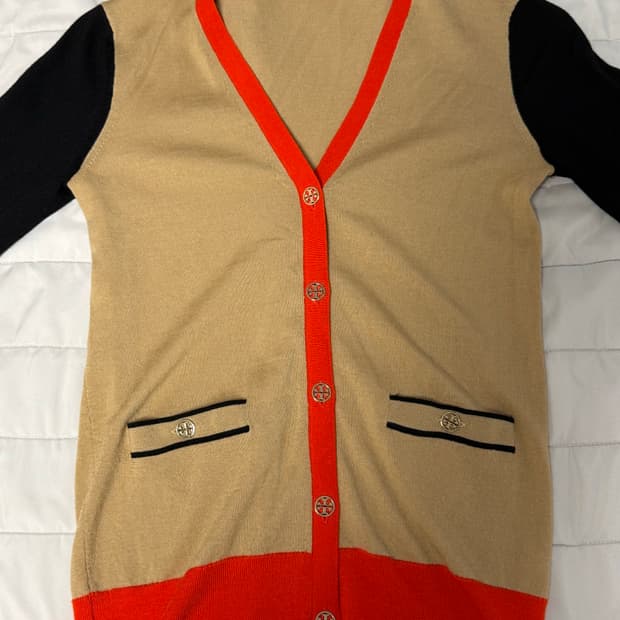 토리버치 가디건