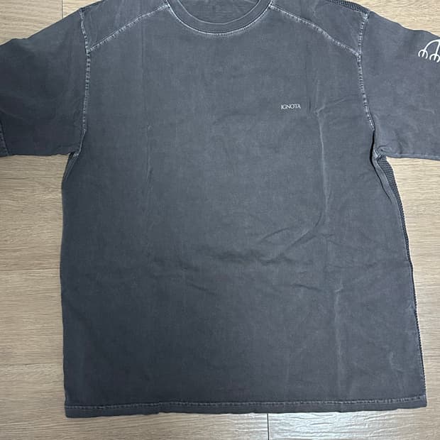 IGNOTA 워싱 반팔 티셔츠