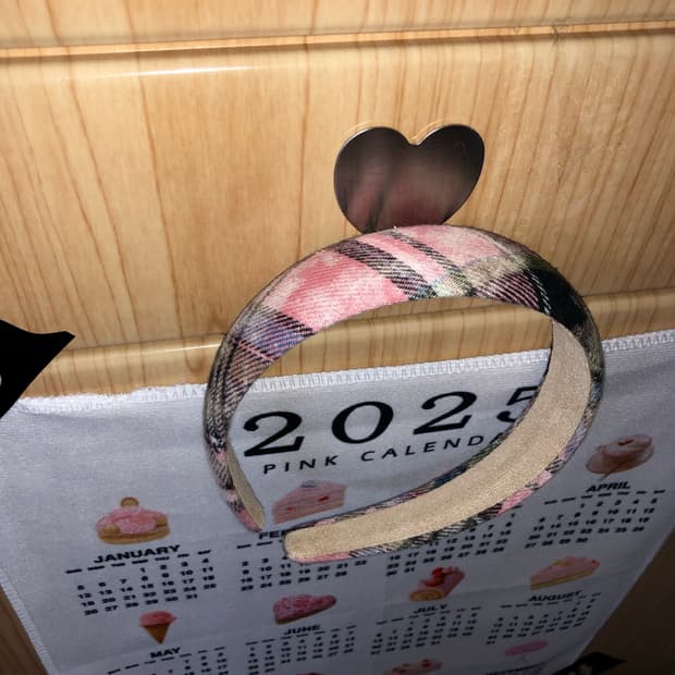 핑크 체크 머리띠 🦹🏻‍♂️