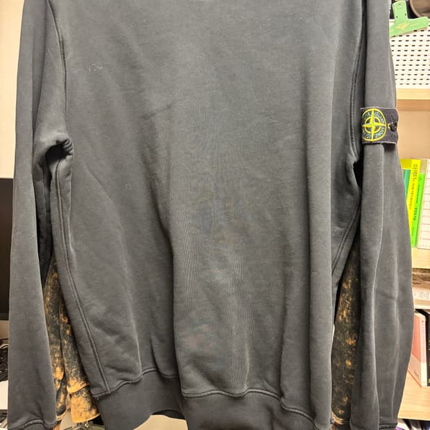 스톤아일랜드 기본 맨투맨