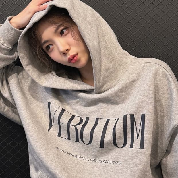 실측 2XL 베루툼 신형 24FW 세리프 로고 후디 오버핏 후드티 그레이