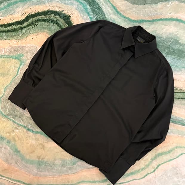 펜디 히든 버튼 드레스 셔츠