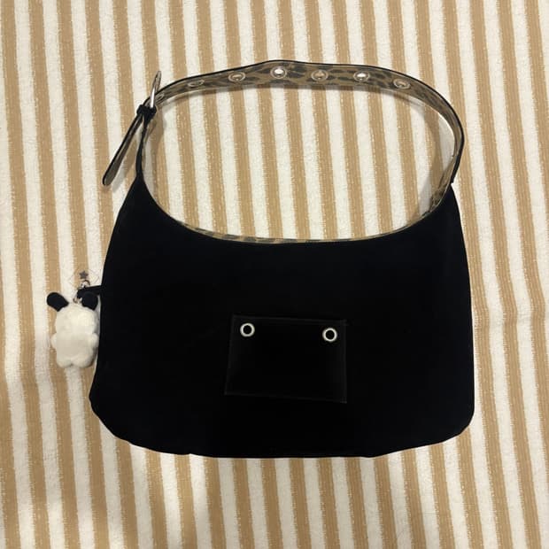 레터리 리버시블 숄더백 블랙