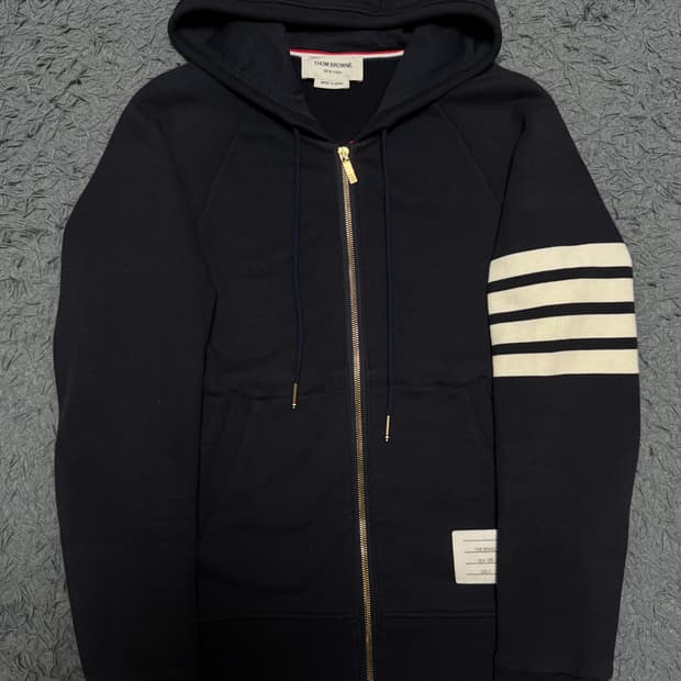 톰브라운 금장 사선 네이비 후드집업 3사이즈
