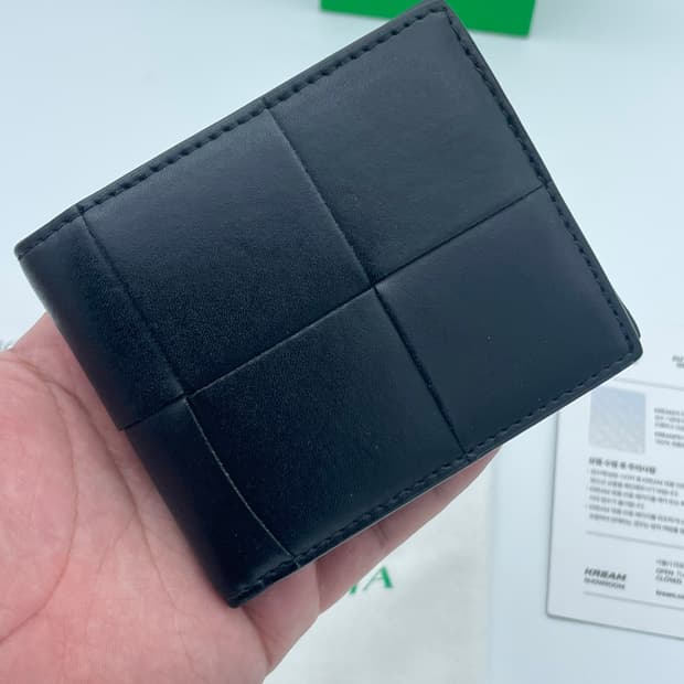 [ 풀구성 / 새상품급 ] 보테가베네타 맥시 반지갑 블랙