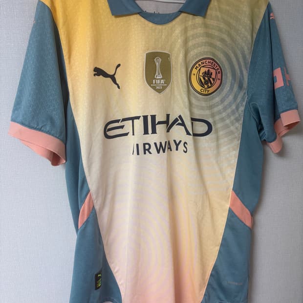 맨시티 x 오아시스 유니폼 팝니다