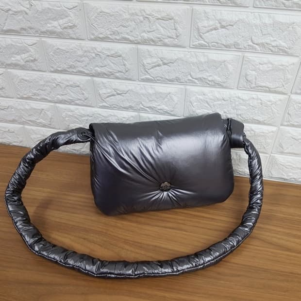 로사케이 숄더백 & 크로스백 (누볼라 패딩백) 미사용