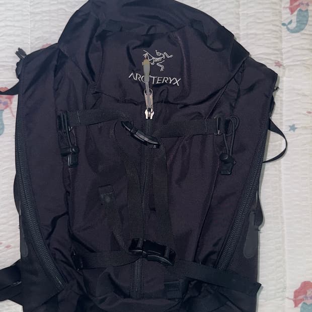 Arc’teryx Miura 20 Backpack 아크테릭스 미우라 20