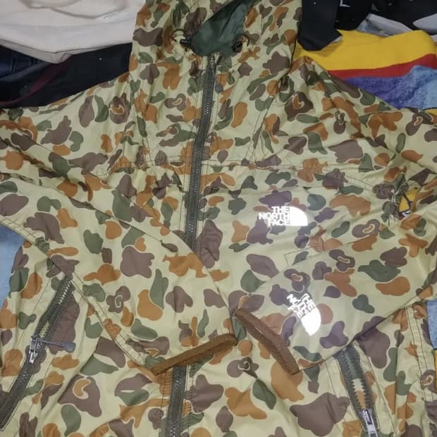일판 노스페이스 퍼플라벨 카모바람막이S.설명 확인 North face