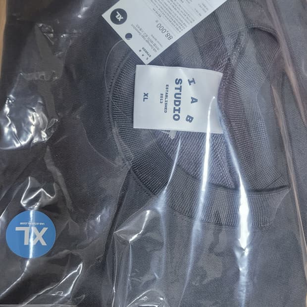 아이앱 데미지드로고 스웨트셔츠 챠콜 XL