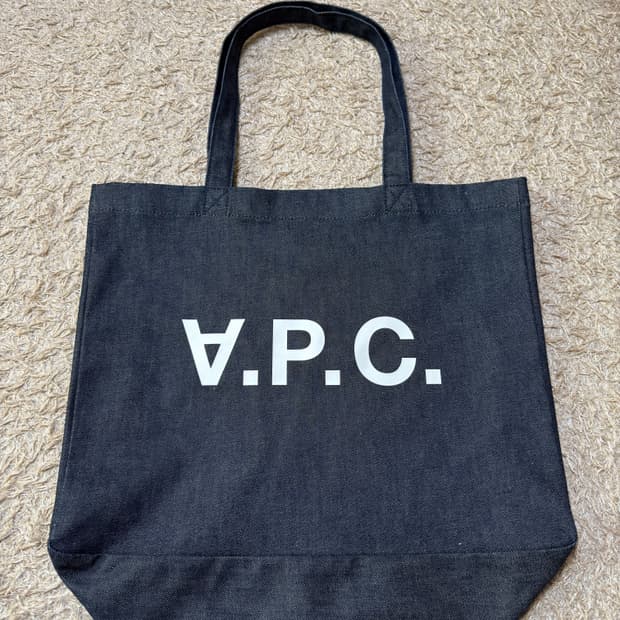 아페쎄 다니엘라 a.p.c.