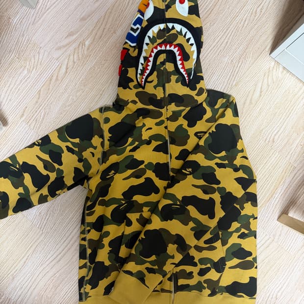 베이프 후드집업