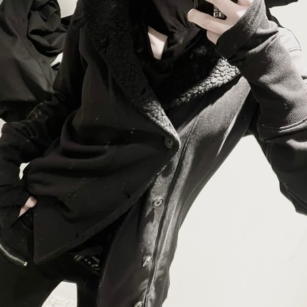 요지야마모토 Y3 하이넥 비대칭 버튼 스웻 가디건 무채색다크웨어유니섹스