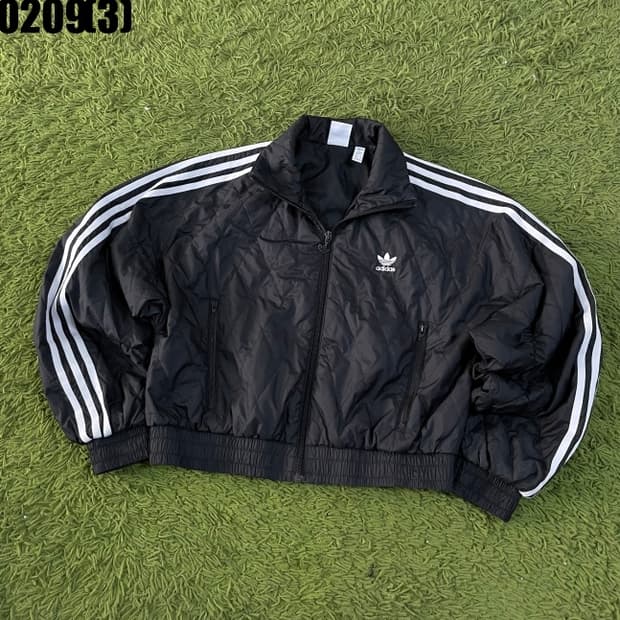 아디다스 누빔 크롭 점퍼 자켓