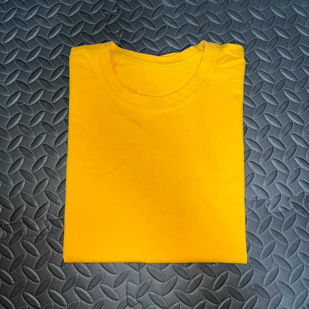 새상품) 노랑 기본 티샤스 M
