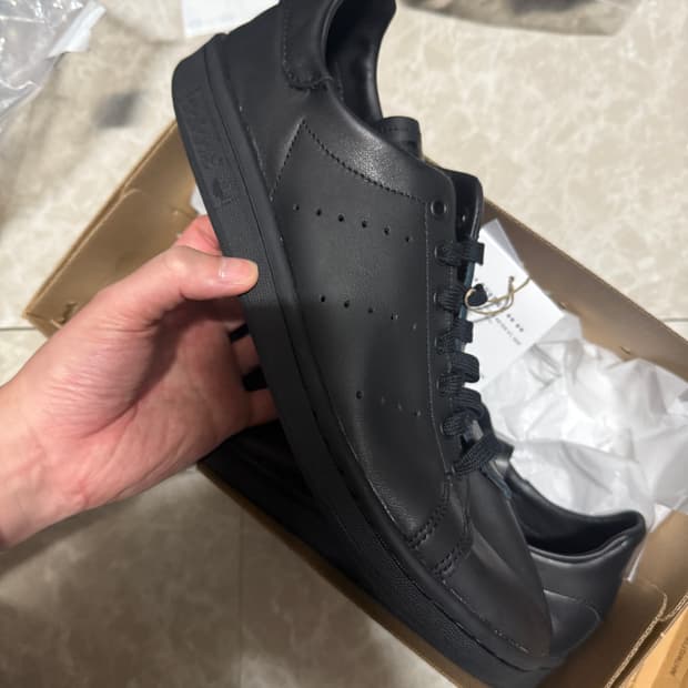 275사이즈 아디다스 스탠스미스 데콘 블랙 IE9117