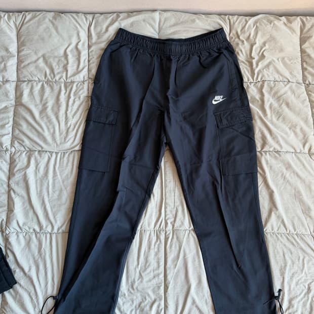 나이키 스트리트 카고 팬츠2 m 사이즈 판매합니다.