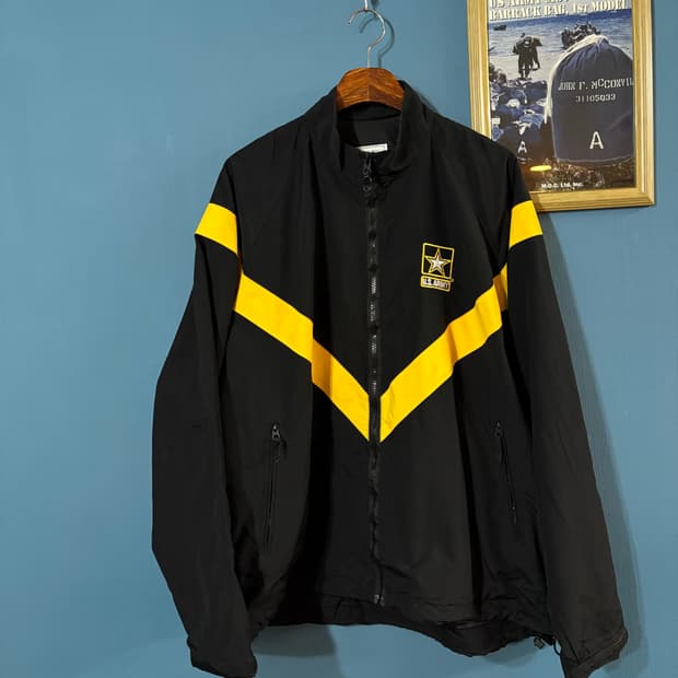 00’s U.S Army Ace APFU Jacket.