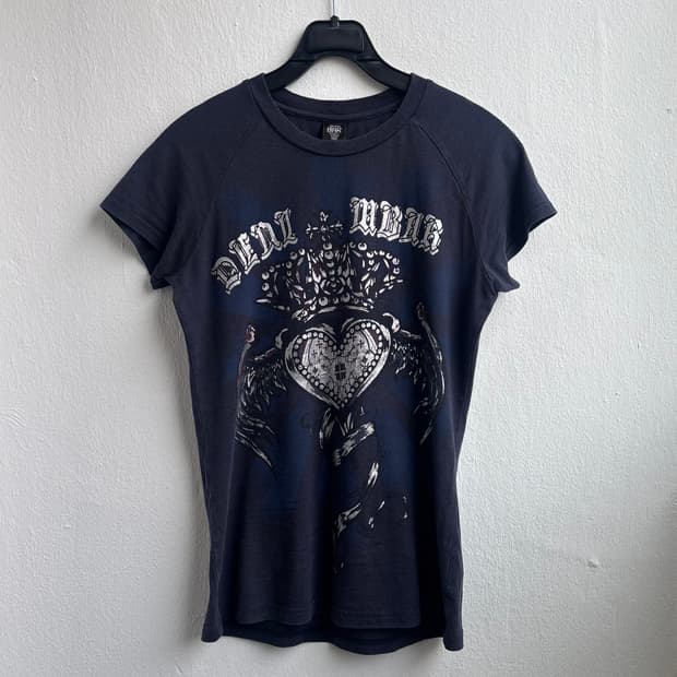 Vintage Navy Heart Graphic T-shirt