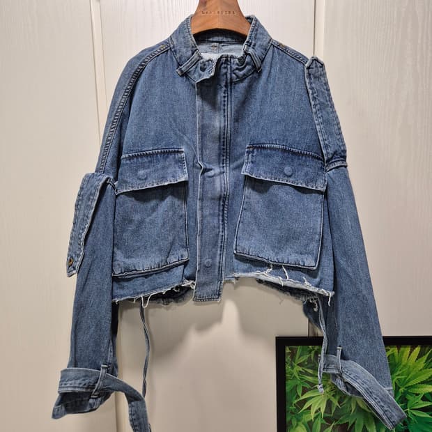 (세일)(새상품)아수라백작 디자인 데님 크롭 자켓