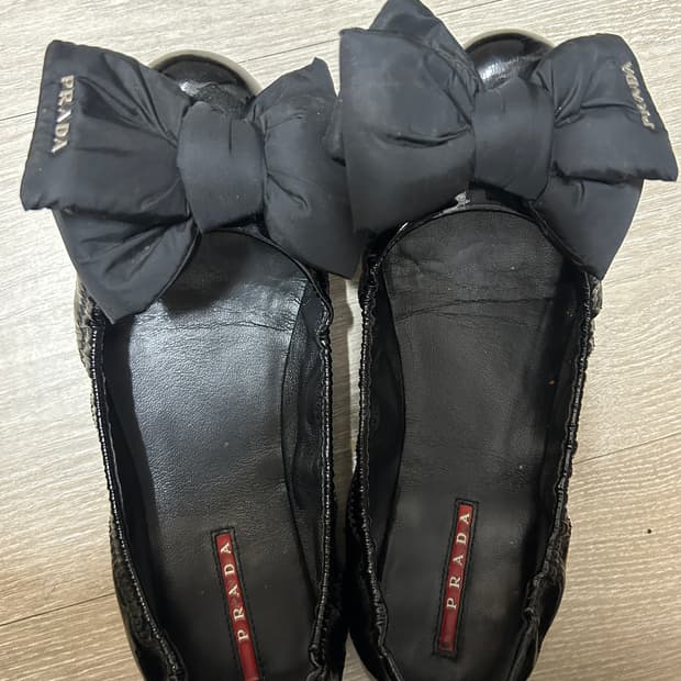 프라다 리본 플랫 235