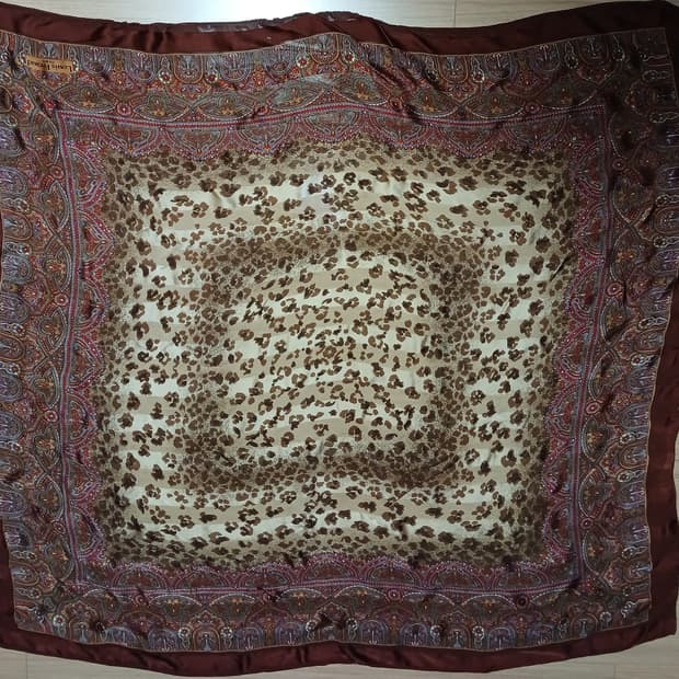 Louis Feraud 스카프