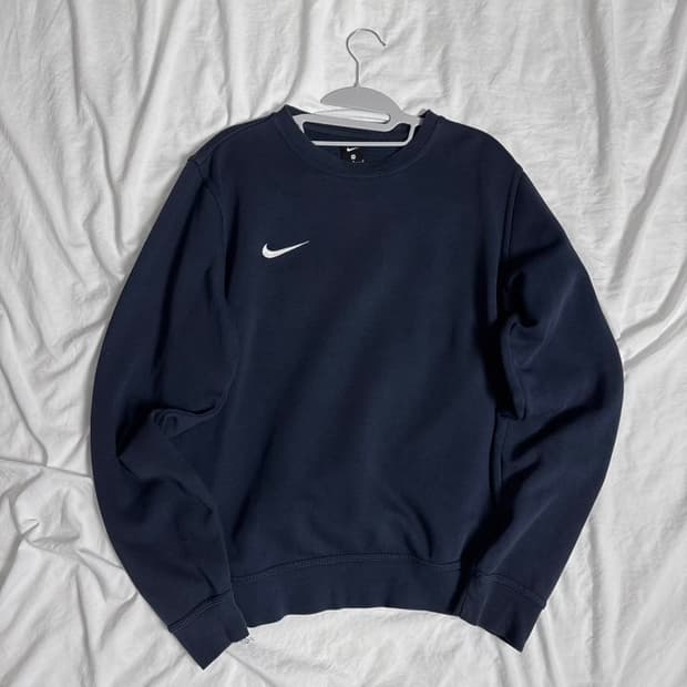 나이키 베이직 네이비 맨투맨