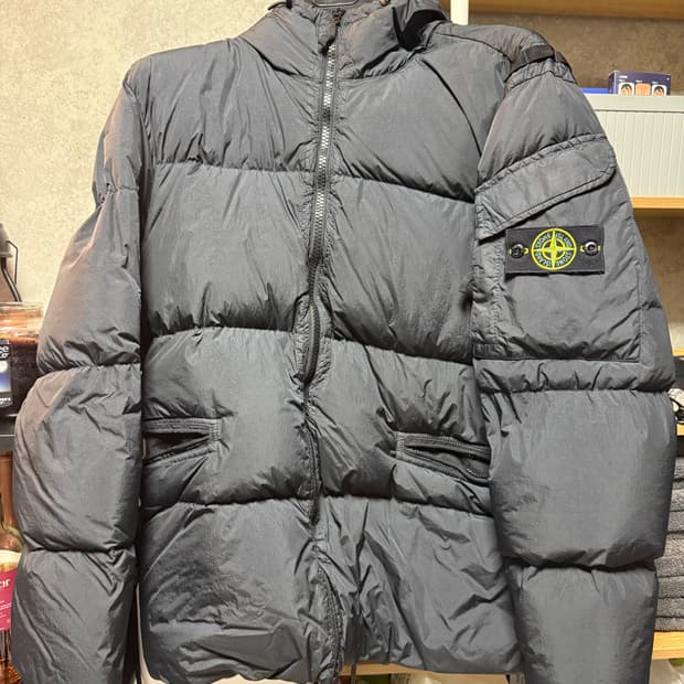 스톤아일랜드 크링클랩스 패딩