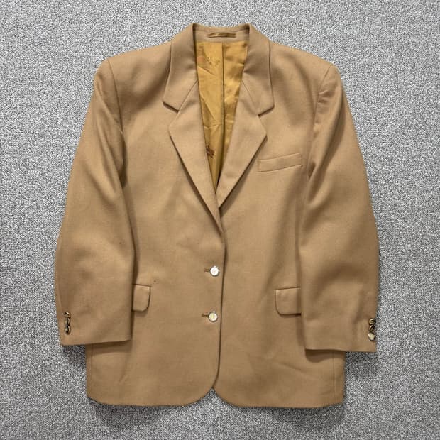 버버리 금장버튼 블레이저