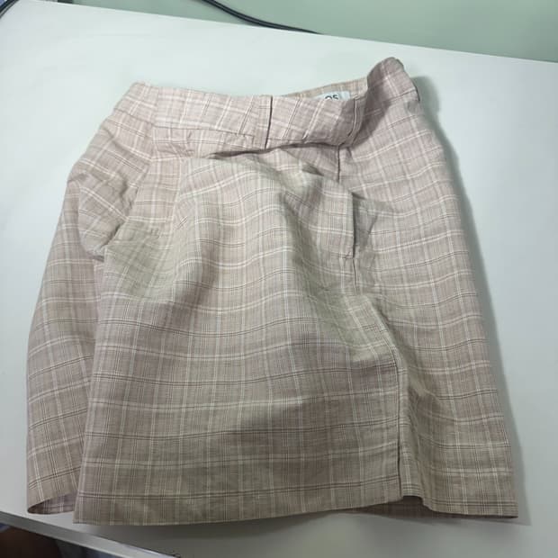 XL 코스 COS 연베이지 치노 린넨쇼츠 반바지