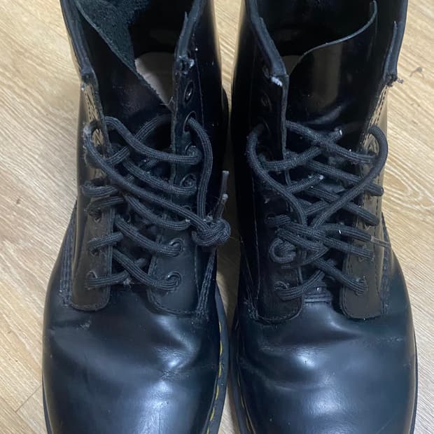 닥터마틴 1461 8홀 워커 290