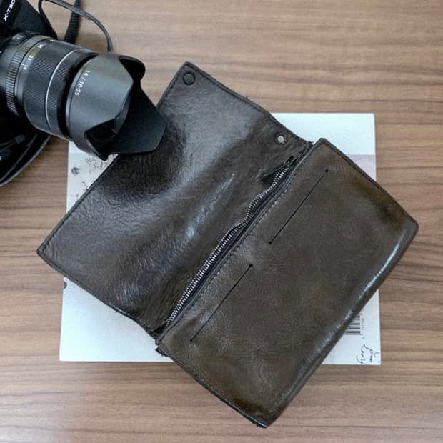 Incarnation horse leather wallet