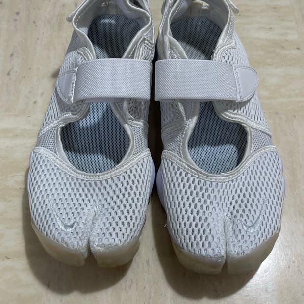나이키 정품 에어리프트 250 화이트